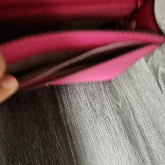 Michael Kors Jet Set crossbody - Picture 5 of 10